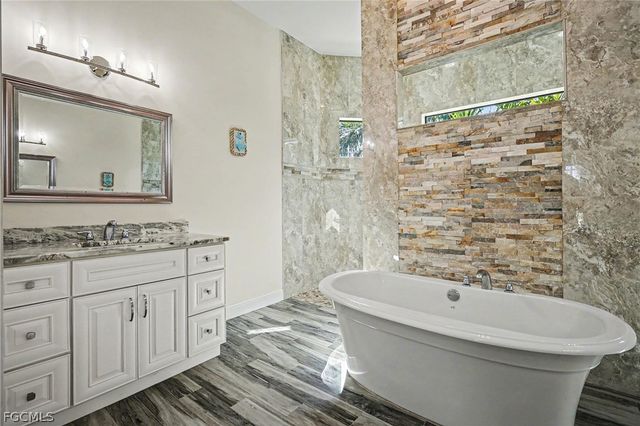 1909 SW 45th ST, Cape Coral, FL 33914