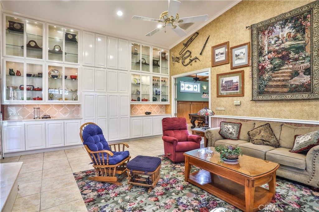 Image 22 of property listing at 436 Oakdale Drive, Claremont, CA 91711