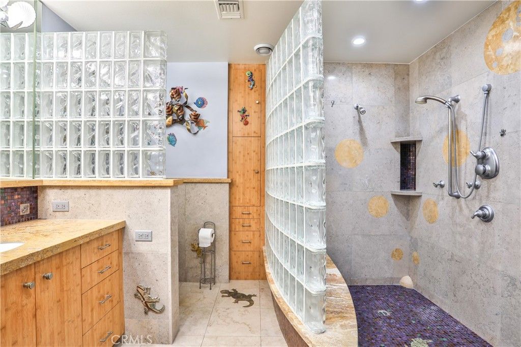Image 26 of property listing at 436 Oakdale Drive, Claremont, CA 91711