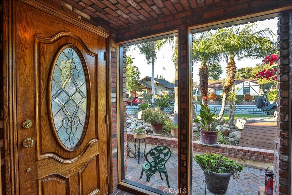 Image 3 of property listing at 436 Oakdale Drive, Claremont, CA 91711