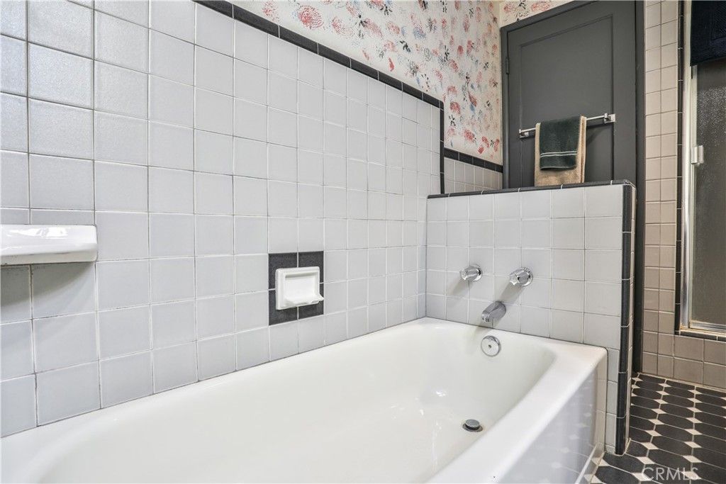 Image 33 of property listing at 436 Oakdale Drive, Claremont, CA 91711