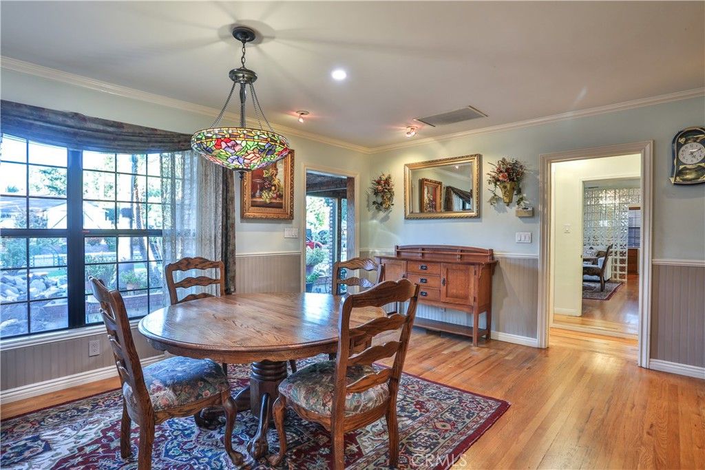 Image 6 of property listing at 436 Oakdale Drive, Claremont, CA 91711