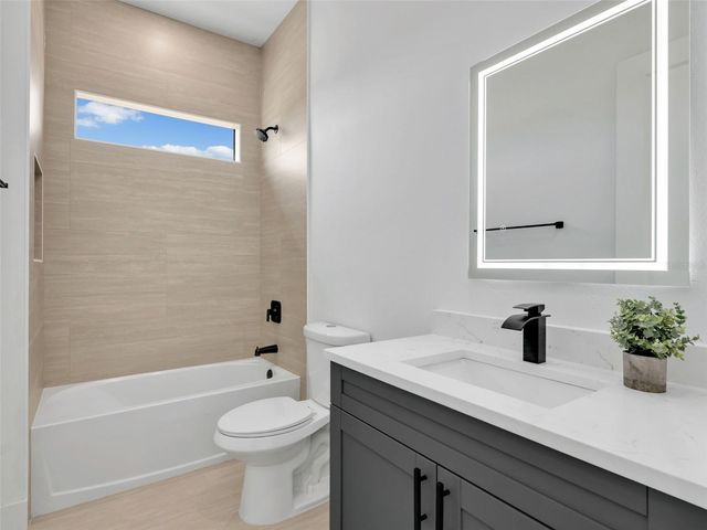 1723 NW 7TH AVENUE, Cape Coral, FL 33993