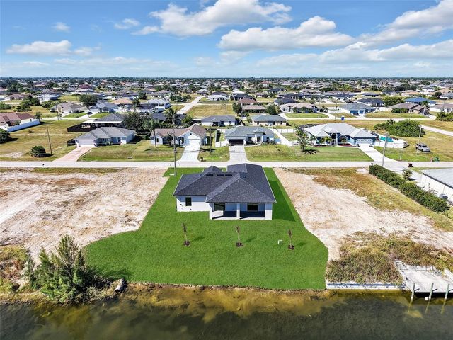 1723 NW 7TH AVENUE, Cape Coral, FL 33993