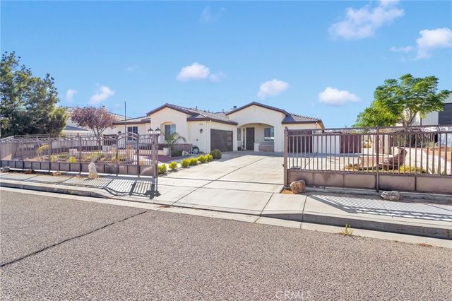 14587 Mulberry Street, Hesperia, CA 92345