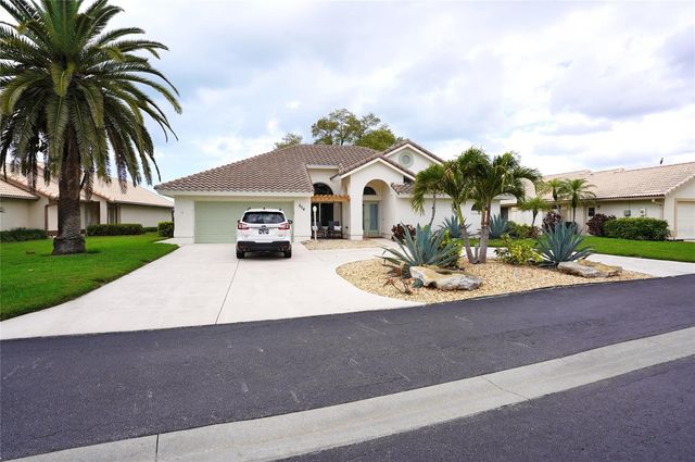 204 CARRIAGE HOUSE LANE 204, Nokomis, FL 34275