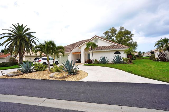 204 CARRIAGE HOUSE LANE 204, Nokomis, FL 34275