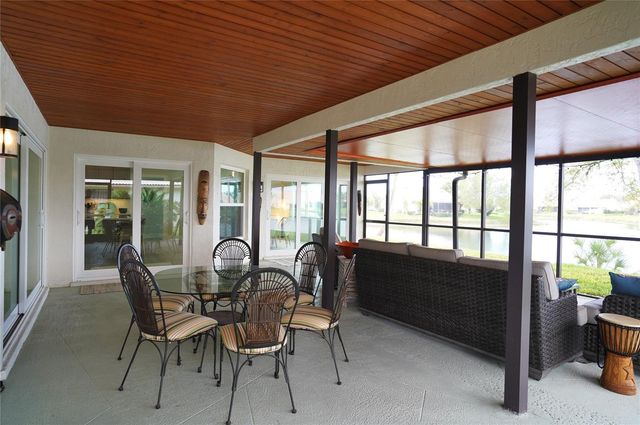 204 CARRIAGE HOUSE LANE 204, Nokomis, FL 34275