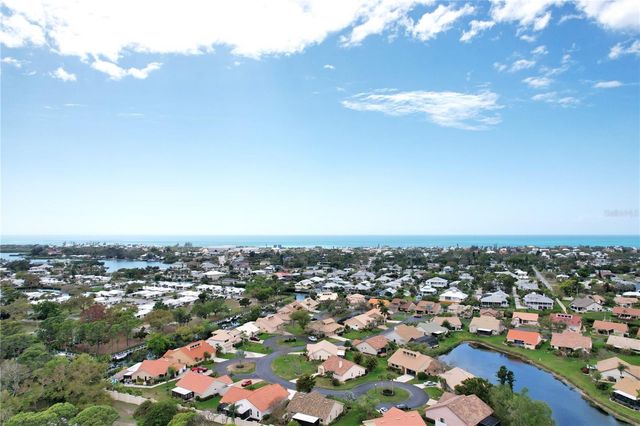 204 CARRIAGE HOUSE LANE 204, Nokomis, FL 34275