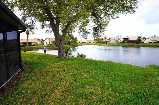 204 CARRIAGE HOUSE LANE 204, Nokomis, FL 34275