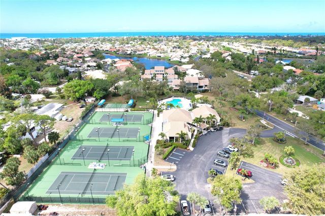 204 CARRIAGE HOUSE LANE 204, Nokomis, FL 34275