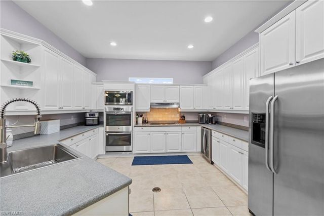 9701 Springlake CIR, Estero, FL 33928