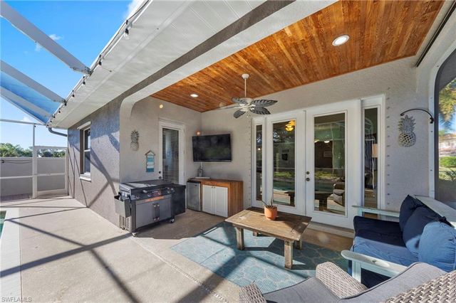 9701 Springlake CIR, Estero, FL 33928