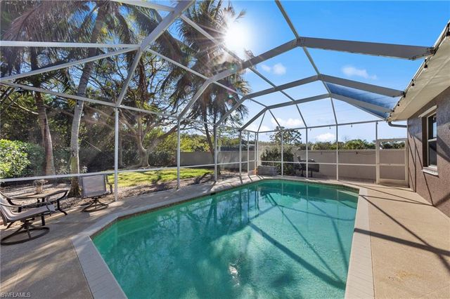 9701 Springlake CIR, Estero, FL 33928