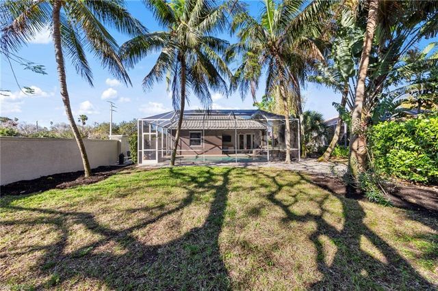 9701 Springlake CIR, Estero, FL 33928