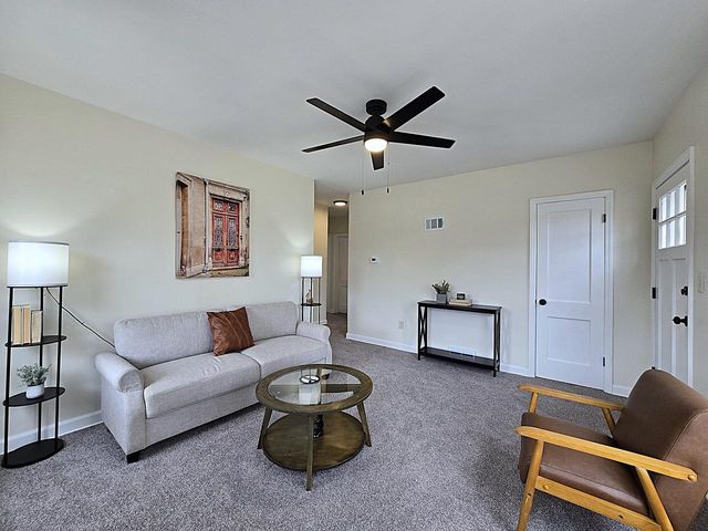 4823 N 51st BOULEVARD, Milwaukee, WI 53218