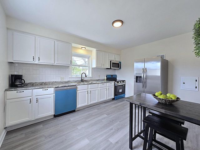 4823 N 51st BOULEVARD, Milwaukee, WI 53218