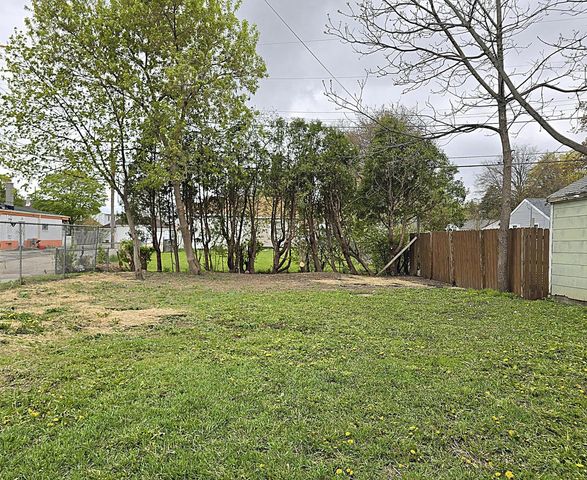 4823 N 51st BOULEVARD, Milwaukee, WI 53218