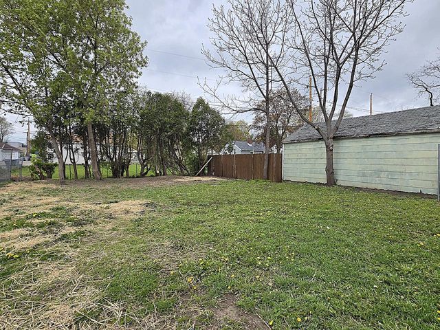 4823 N 51st BOULEVARD, Milwaukee, WI 53218