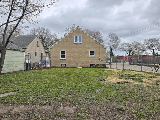 4823 N 51st BOULEVARD, Milwaukee, WI 53218