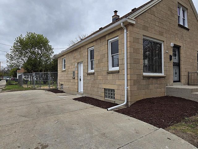 4823 N 51st BOULEVARD, Milwaukee, WI 53218