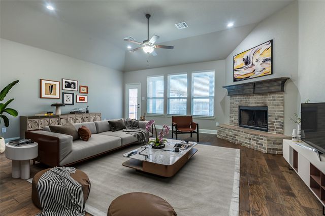 205 Old Settlers Trail, Waxahachie, TX 75167