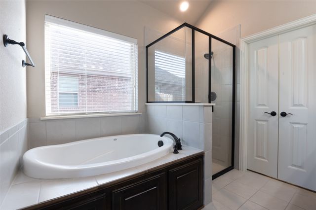 205 Old Settlers Trail, Waxahachie, TX 75167