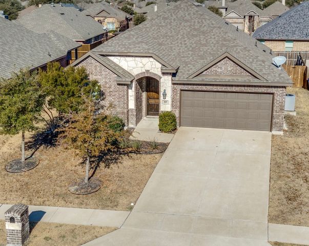 205 Old Settlers Trail, Waxahachie, TX 75167