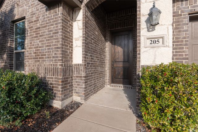 205 Old Settlers Trail, Waxahachie, TX 75167