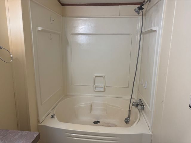 187 Dyke St, E, Big Sandy, TN 38221