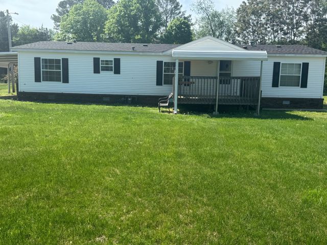 187 Dyke St, E, Big Sandy, TN 38221