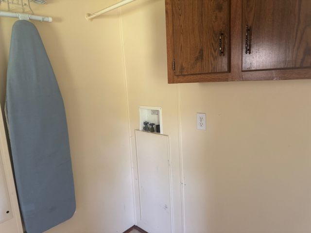 187 Dyke St, E, Big Sandy, TN 38221
