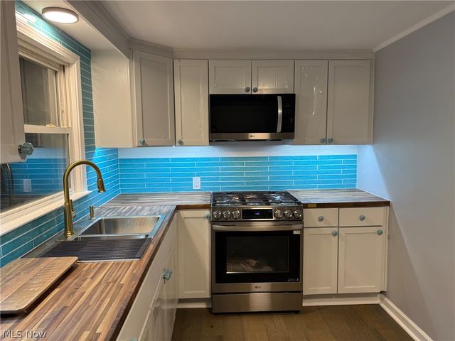 880 Meadowbrook Avenue SE, Warren, OH 44484