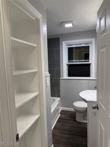 880 Meadowbrook Avenue SE, Warren, OH 44484