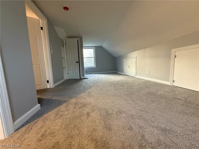 880 Meadowbrook Avenue SE, Warren, OH 44484