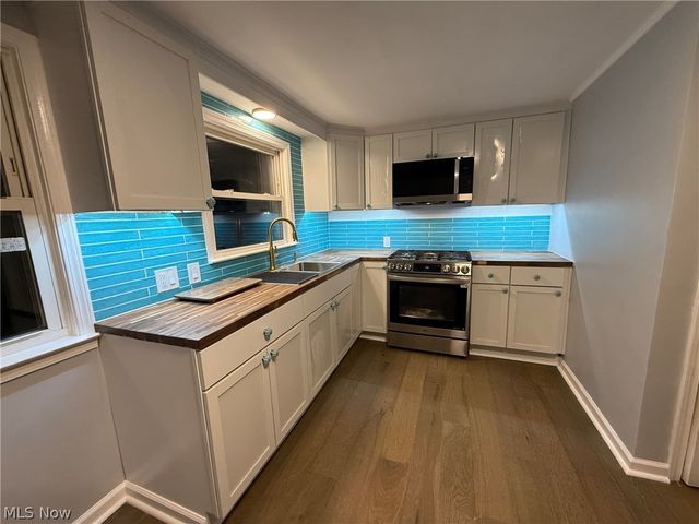 880 Meadowbrook Avenue SE, Warren, OH 44484