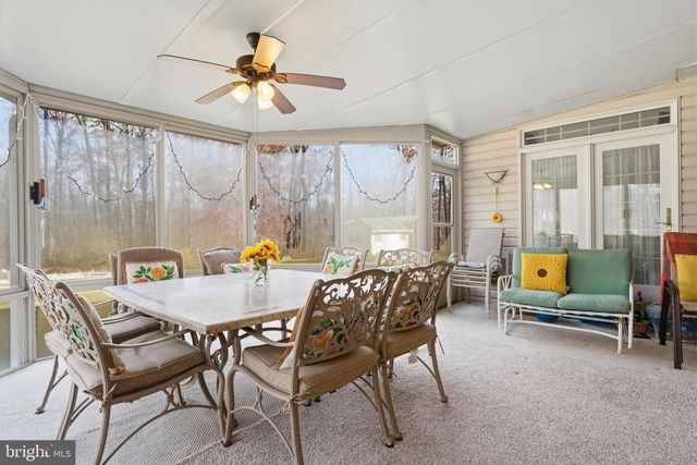 52 HARRISBURG SCHOOL RD, Quakertown, PA 18951