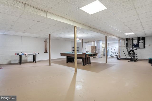 52 HARRISBURG SCHOOL RD, Quakertown, PA 18951