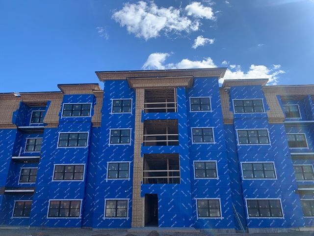 20 Audubon Way 201, Canton, MA 02021