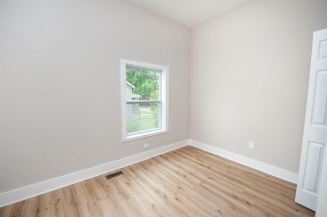 41 2nd Street, Greenville, SC 29611