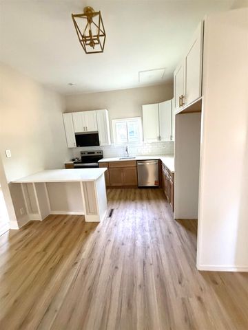 41 2nd Street, Greenville, SC 29611