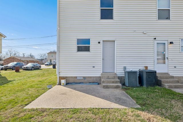 3608 Willow Creek Ct, Nashville, TN 37207