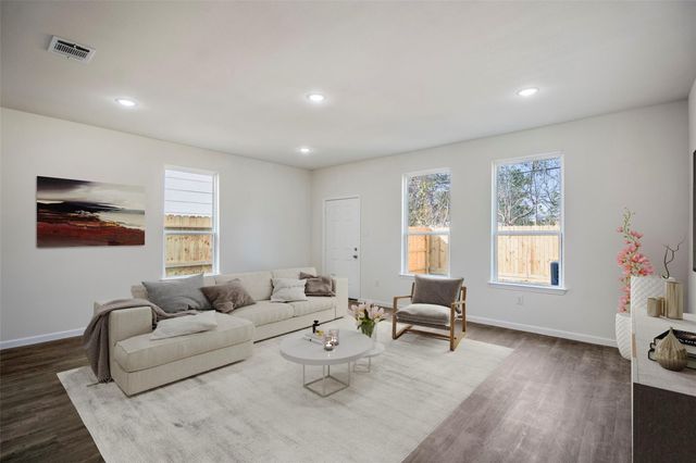 6513 Goldspier Street, Houston, TX 77091