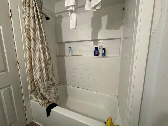 2055 Gimon Circle N, Mobile, AL 36605