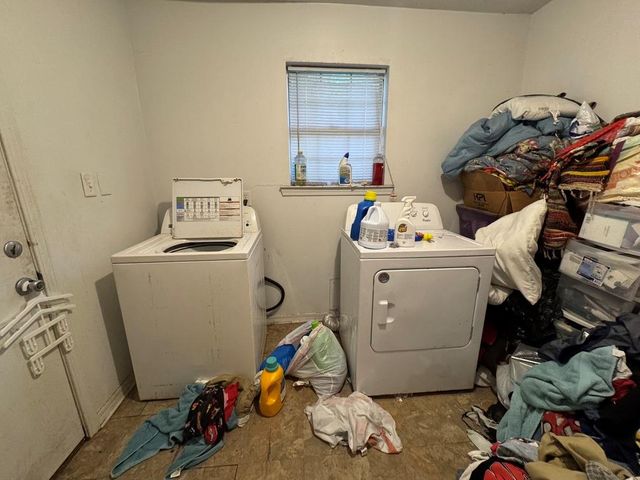 2055 Gimon Circle N, Mobile, AL 36605