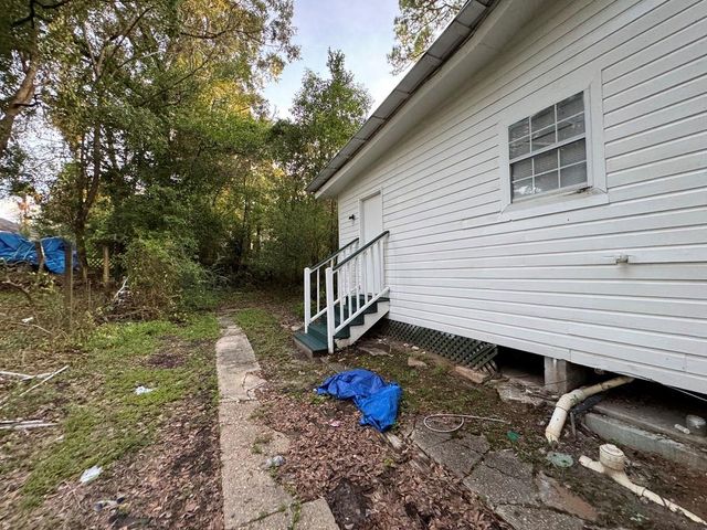 2055 Gimon Circle N, Mobile, AL 36605