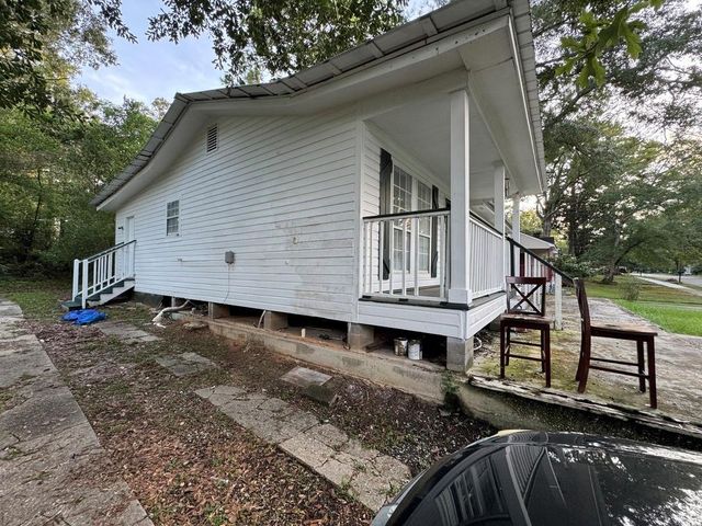 2055 Gimon Circle N, Mobile, AL 36605