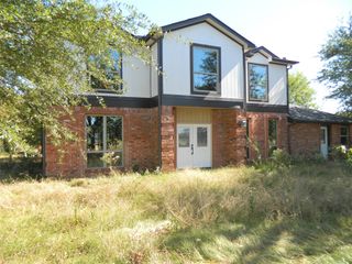 1107 S State Highway 121 Highway S, Bonham, TX 75418