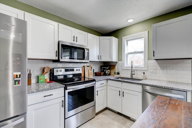 266 NW Georgetown Boulevard, Ankeny, IA 50023