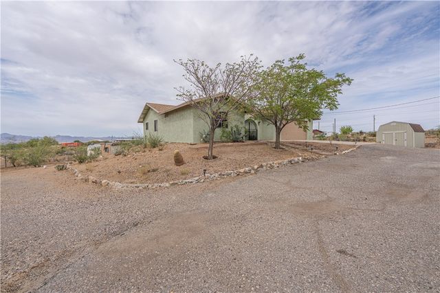 3967 N Bryce Road, Golden Valley, AZ 86413